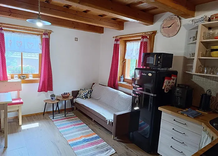 Dolna U Bratrikov בקתה Haligovce